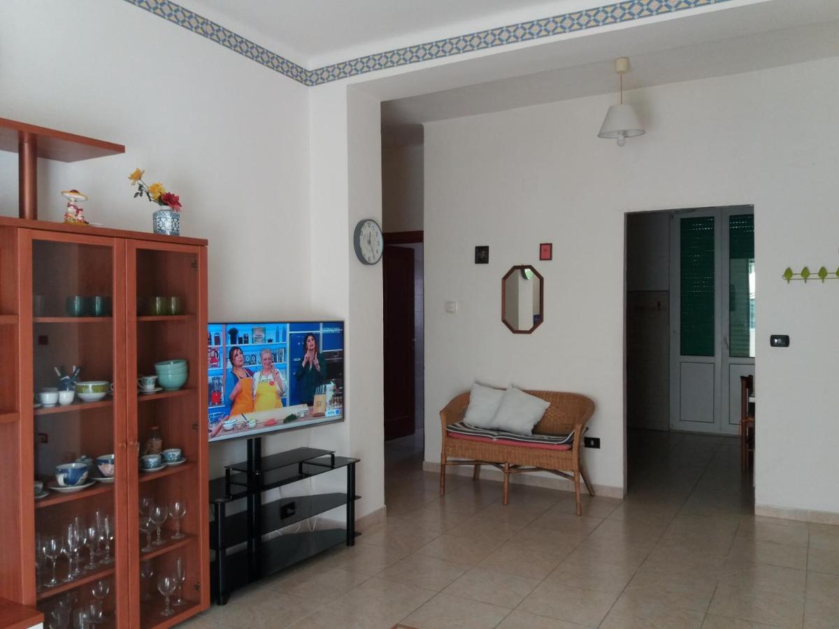 Casa Vacanze Lida Марина-ди-Каррара Экстерьер фото