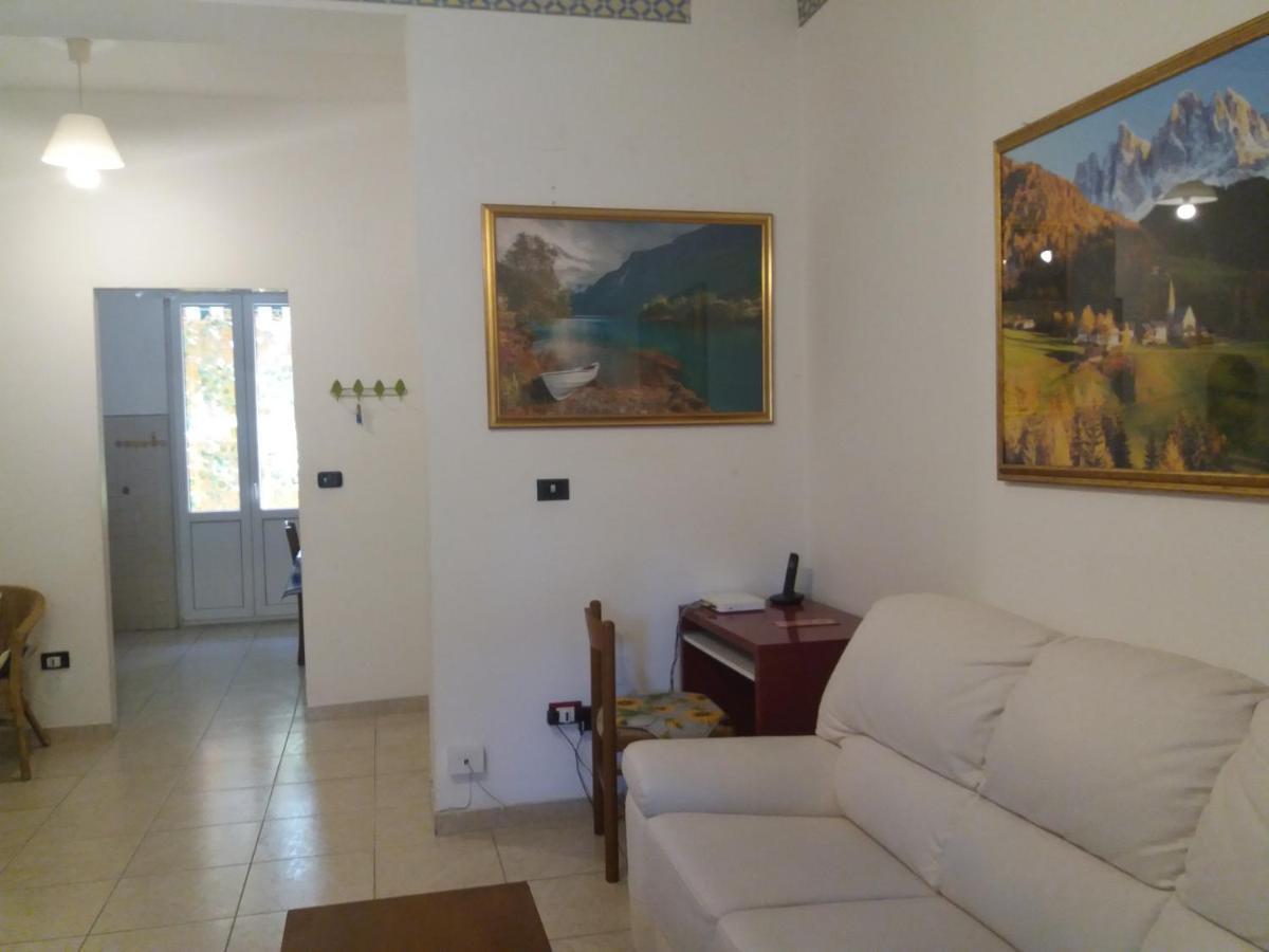 Casa Vacanze Lida Марина-ди-Каррара Экстерьер фото